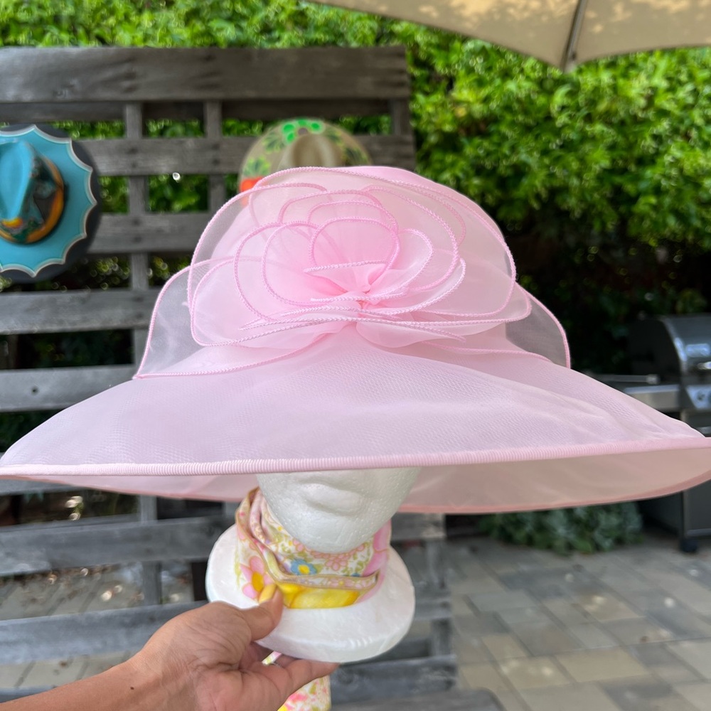 Elegant Pink Wide-Brim Hat